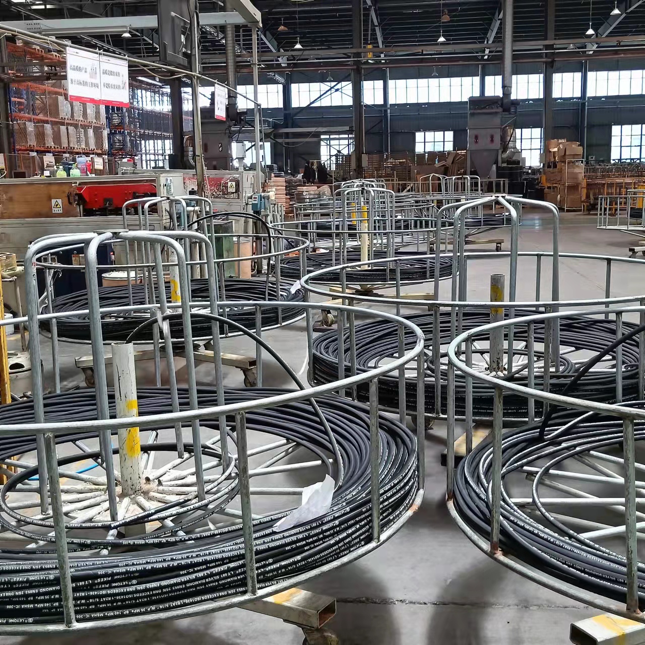 耐酸堿化學(xué)品輸送軟管的使用及注意事項