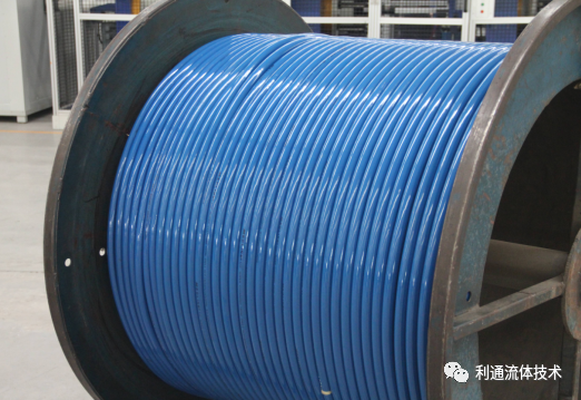 法蘭高壓軟管:連接穩(wěn)固的高壓液體傳輸解決方案